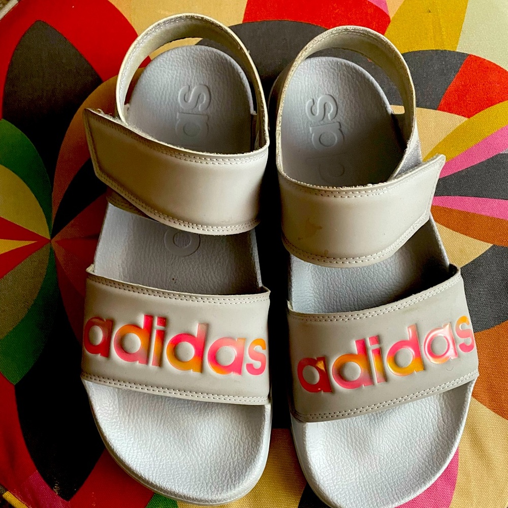 Addidas Sandel!